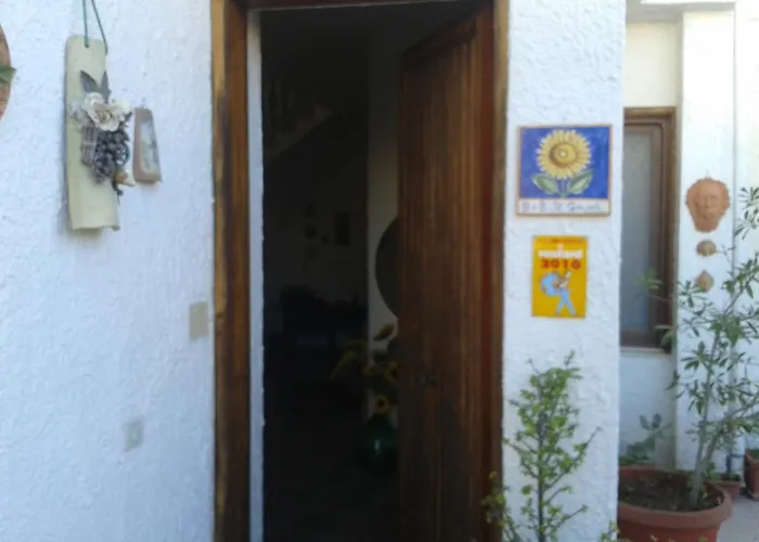 לינה וארוחת בוקר Il Girasole *